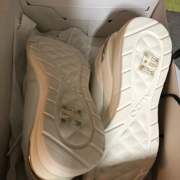 Brand new Aldo shoes with tag - Picture 3 of 6